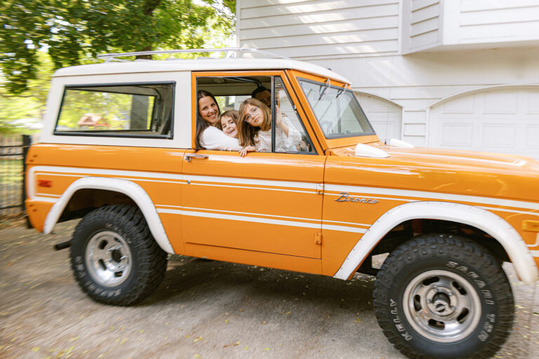 CLASSIC FORD BRONCO AND MAKING MEMORIES AT THE COMFORT OF THEIR HOME | VITALE FAMILY